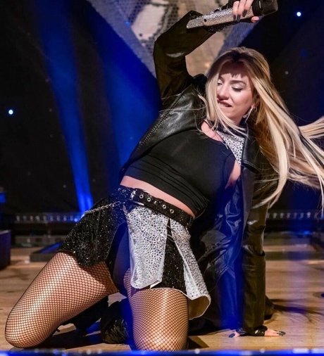 赤毛のソロOnlyFans トップ 写真