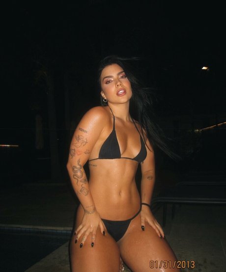 小柄なティーンオンリーファン アートxxx 画像