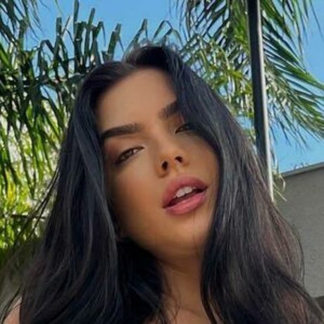 ぽっちゃり 主観視点 OnlyFans アートxxx 画像