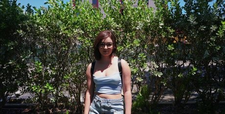 大学生のオンリーファンズ ホットセクシー 写真