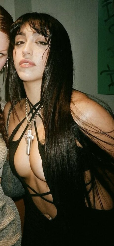 Lourdes Leon HDスター 写真