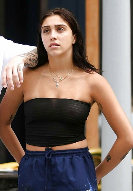 Lourdes Leon トップポルノスター 写真