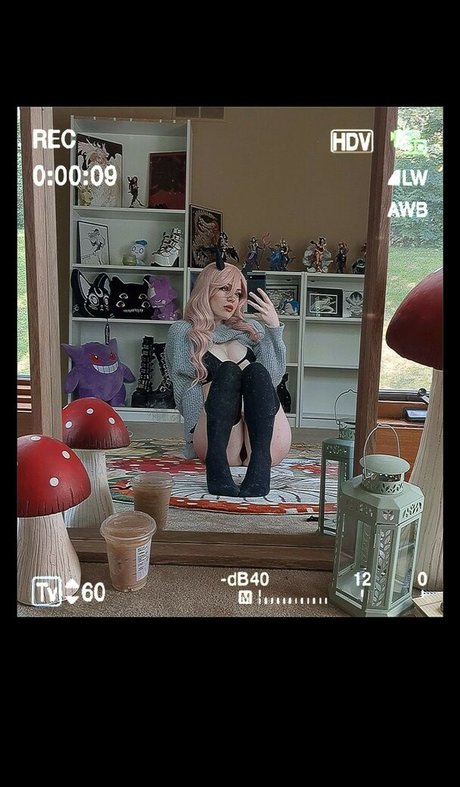 Carbunny エロティックなモデル 写真