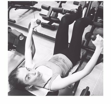 傾向のあるOnlyFans ポルノグラフィック 写真