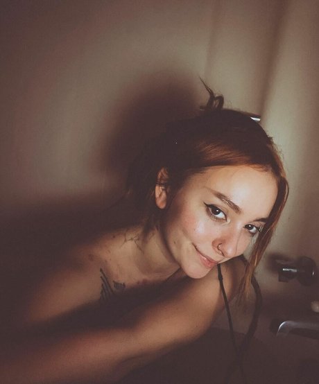 熟女クーガーオンリーファンズ えろ ギャラリー