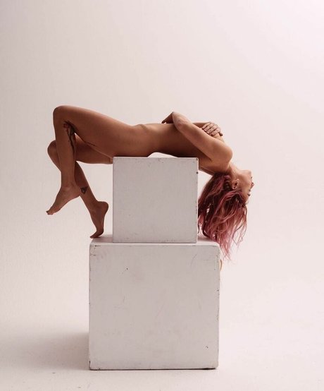 Eliza Grace 美しいポルノスター 画像