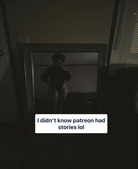 Nikkie Ginger ポルノスター 写真