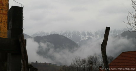 MissLetiBlane ヌードモデル 画像