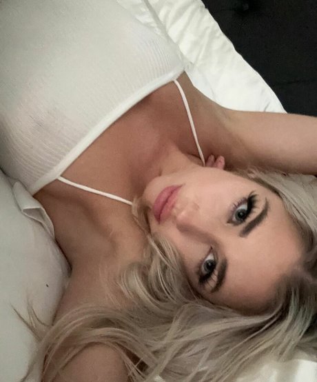 ポーグエボニーオンリーファンズ 無料セックス 写真