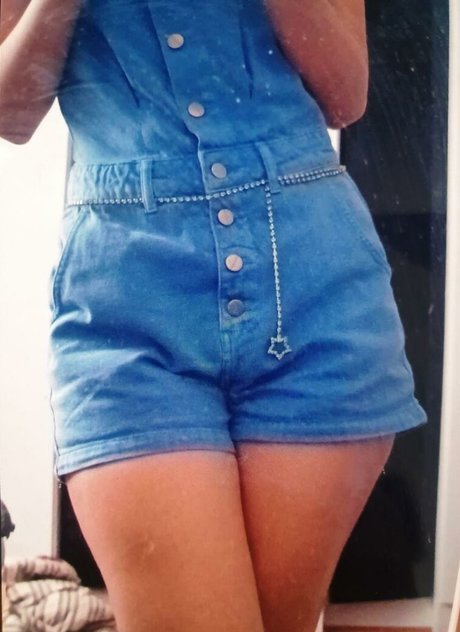 Amiguinha ポルノスター 裸 写真