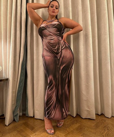 Ashley Graham アートモデル 写真