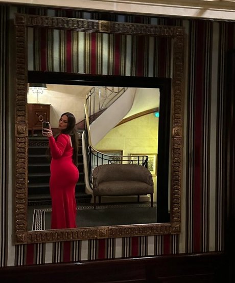 ハンズオンリーファン 美しいヌード ギャラリー