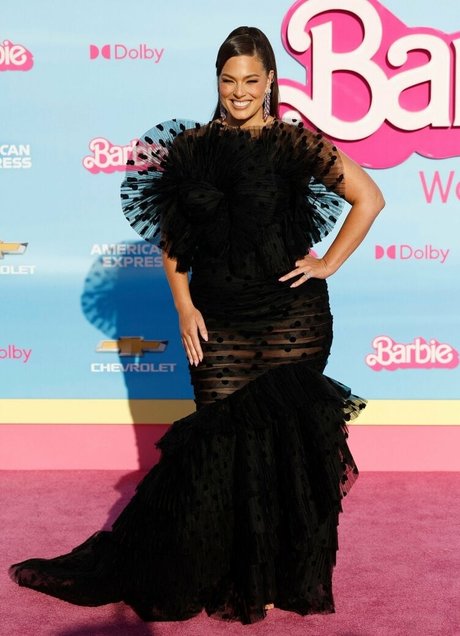 Ashley Graham ヌードのポルノスター ギャラリー