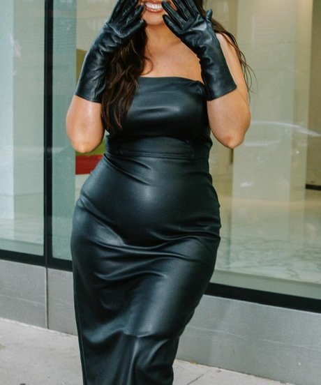 Ashley Graham アート女優 ギャラリー