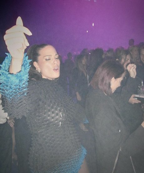 ポニーテールオンリーファンズ アートポルノ アーカイブ