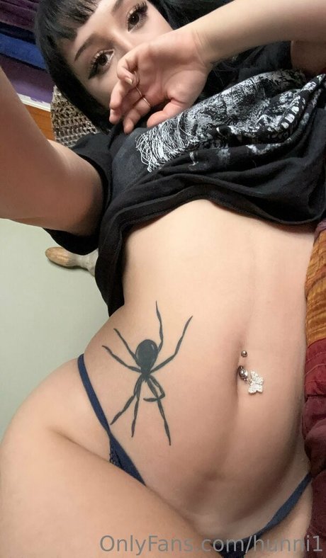 妊娠中の従順なOnlyFans ホット裸 ギャラリー