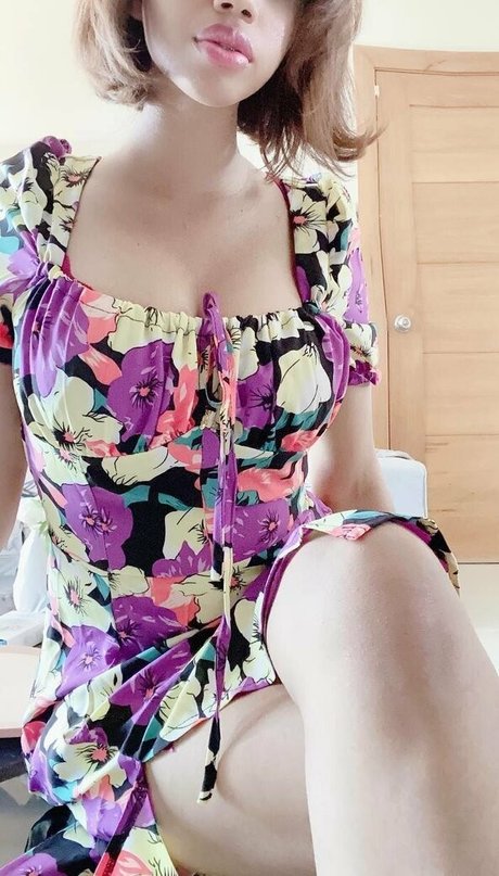 ヌード教師オンリーファンズ ポルノ ギャラリー