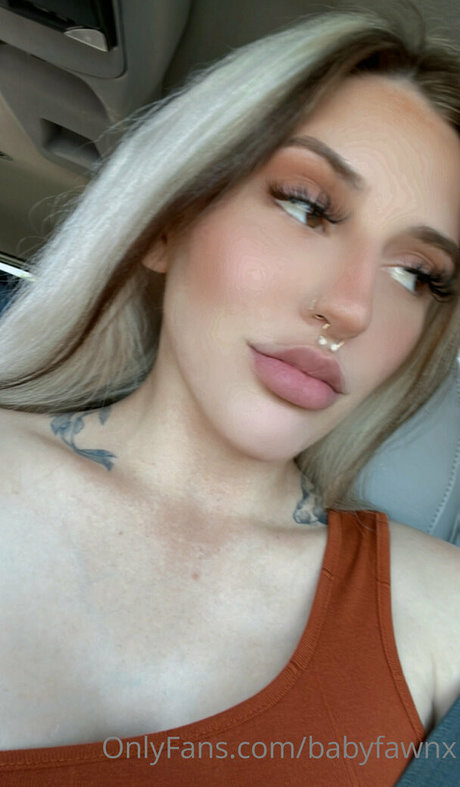 太った足のOnlyFans ヌード ギャラリー