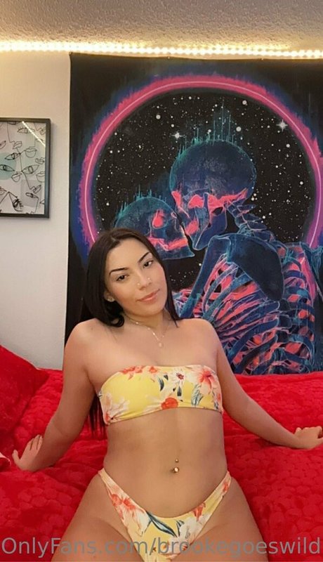 毛深い足のOnlyFans ポルノ 画像