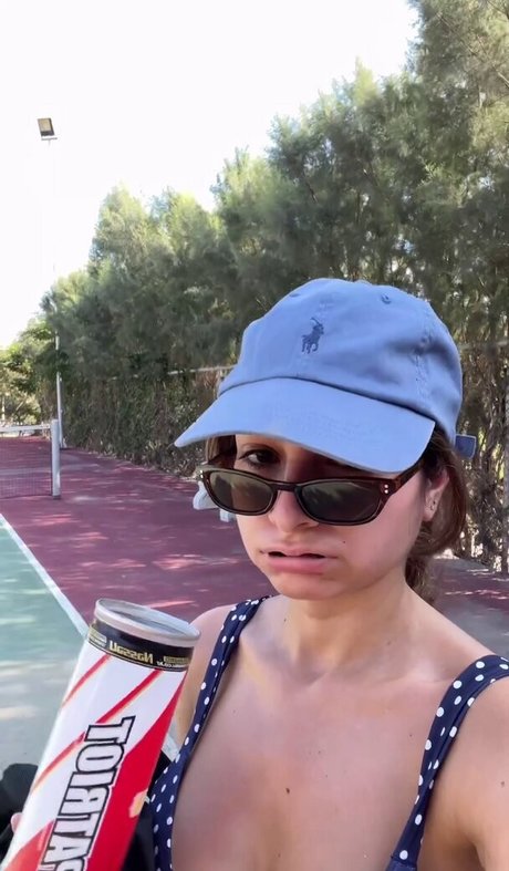 毛深い足のOnlyFans アダルト アーカイブ