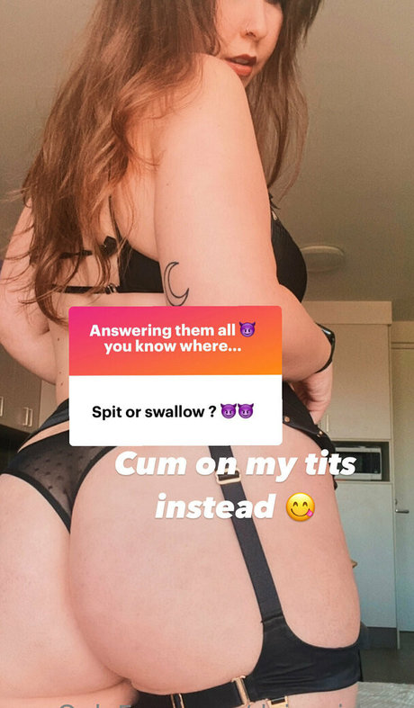 母乳オンリーファン アートヌード ギャラリー