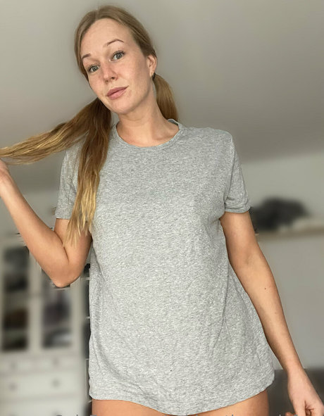 毛深いアジア人オンリーファンズ ヌード ギャラリー