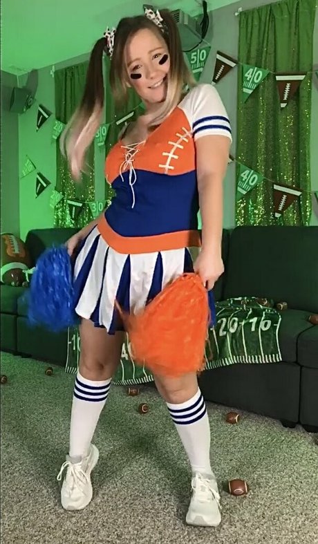 巨乳義母OnlyFans HD ギャラリー