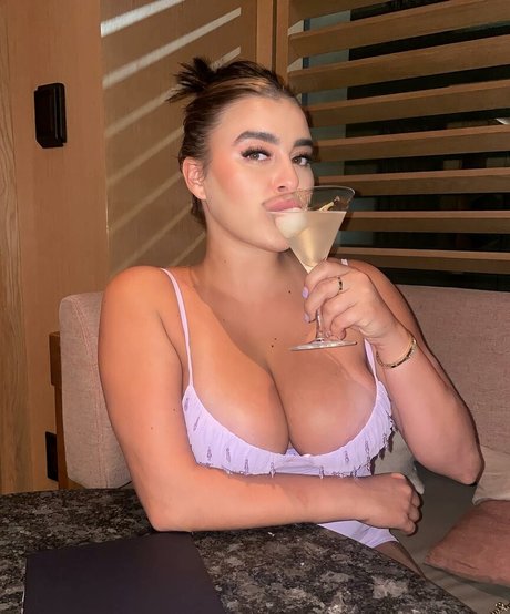 BBW TS オンリーファンズ アダルト無料 画像