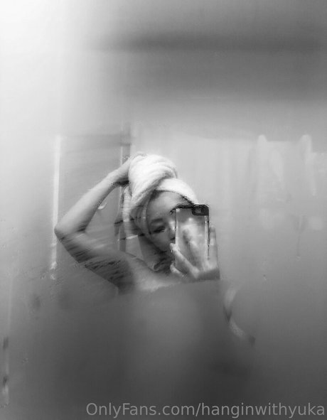 hanginwithyuka4free 無料のポルノスター ギャラリー