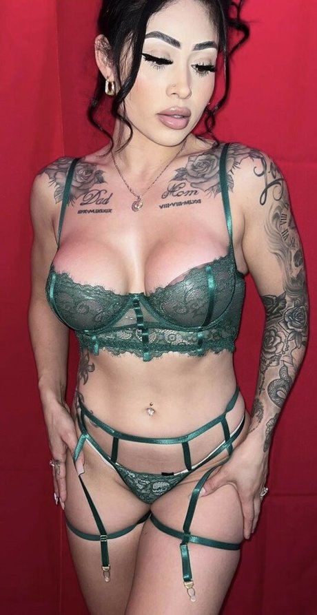 therealissalicious 高品質女優 写真