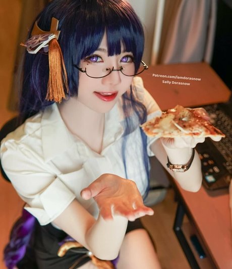 日本の女子高生OnlyFans セクシー裸 画像