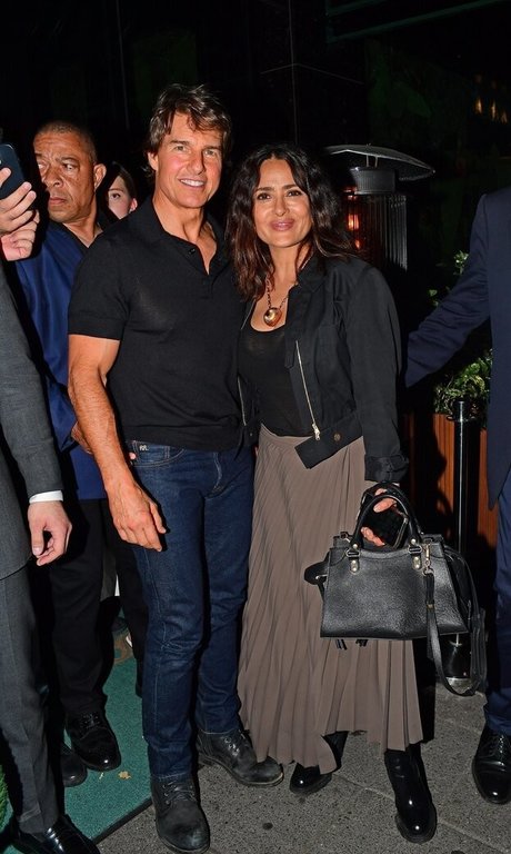 ブルネットのPOV OnlyFans ポルノグラフィック 画像