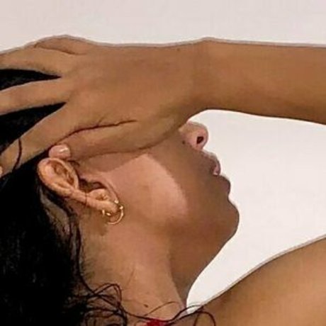 kanellamendez セクシーモデル 写真