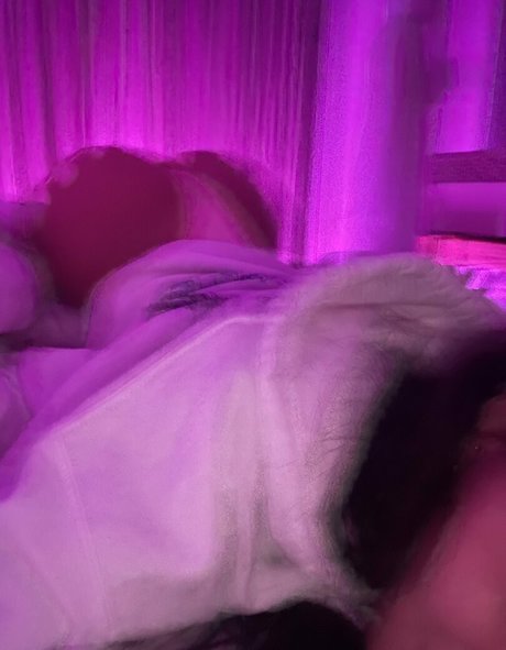 フィットネスインフルエンサーオンリーファンズ 無料アダルト 写真