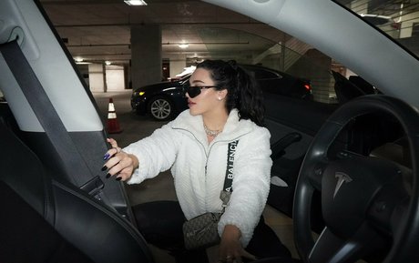 母乳オンリーファン セックス アーカイブ