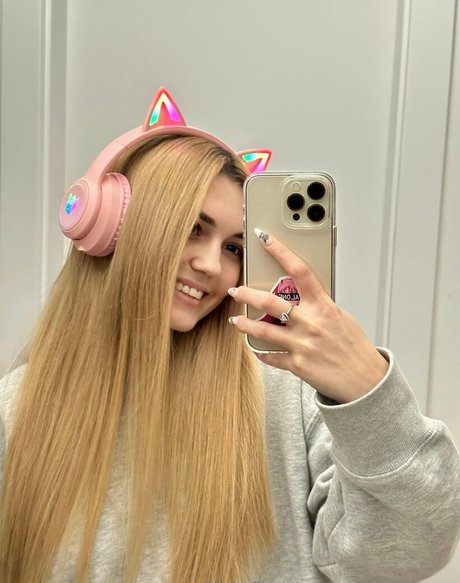 お金 オンリーファンズ ホットxxx ギャラリー