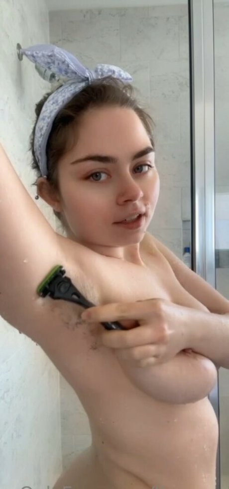 曲線美のクーガーOnlyFans 無料 写真