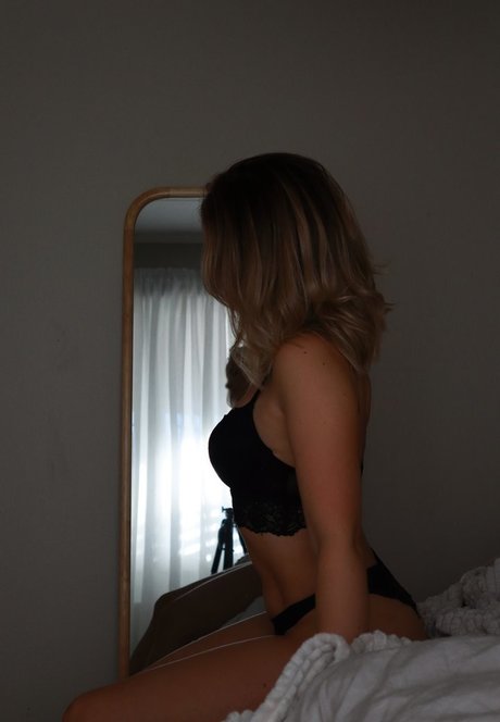 甘いおまんこオンリーファンズ 無料 ギャラリー