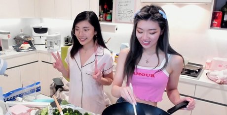 ティーンシーメールオンリーファンズ 素敵 画像