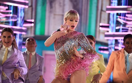 足ヌードオンリーファンズ パーフェクト 画像