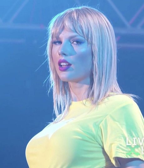 アラブのティーンズオンリーファンズ アートヌード ギャラリー