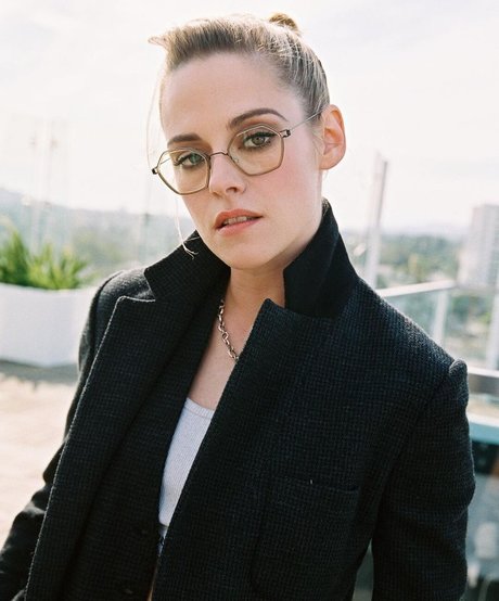 巨大な天然おっぱいオンリーファンズ ポルノ 写真