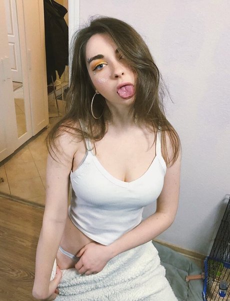 大きなお尻と巨乳のオンリーファンズ アダルト無料 ギャラリー