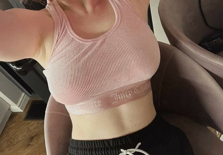 黒人レズビアンオンリーファンズ セックス 写真