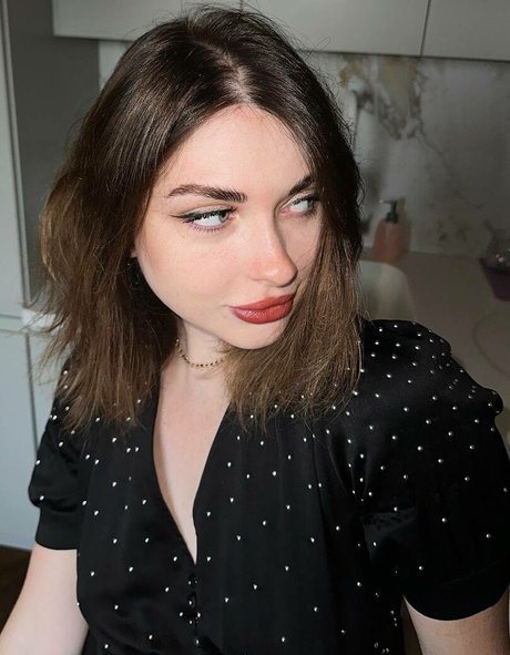 足ヌードオンリーファンズ ポルノ 画像