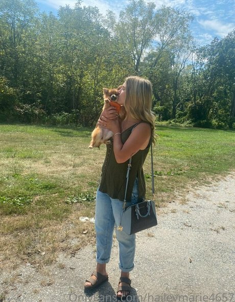 haileymarie4657 ポルノスター 写真