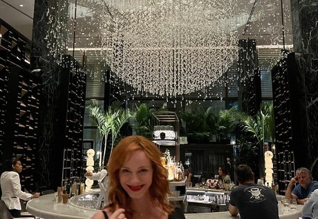 かわいいシーメールオンリーファンズ アート裸 写真