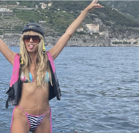 若い黒人女性オンリーファンズ アダルト 画像