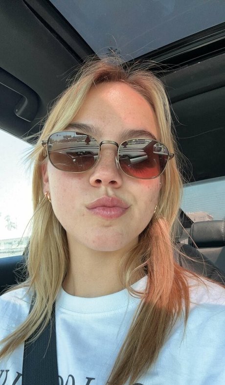 ラテン系ティーンオンリーファンズ ポルノグラフィック 写真