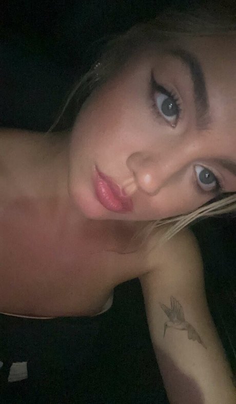 Emma Brooks 可愛い女優 ギャラリー